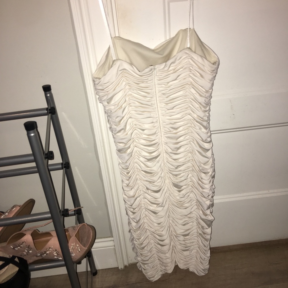 Dress - Picture 2 of 5